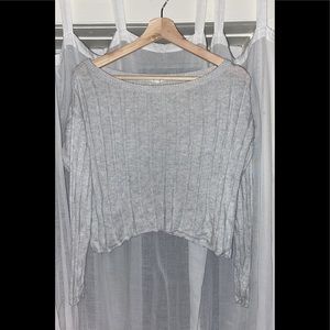 oversize grey pull